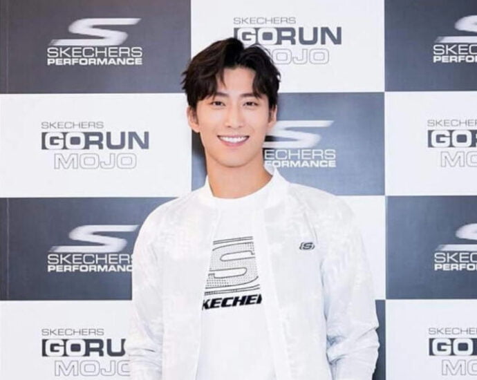 Biodata & Nama Fandom Dou Xiao / Shawn Dou