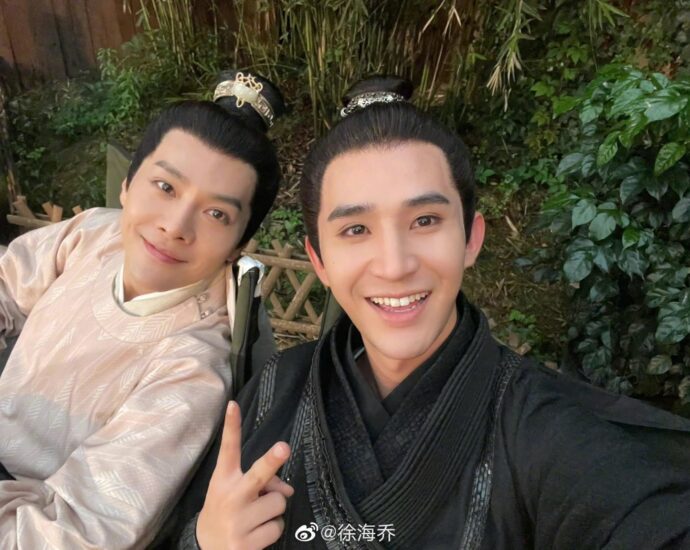 Xu Haiqiao Bagikan Foto Lama Dari Pembuatan Drama "A Dream of Splendor"