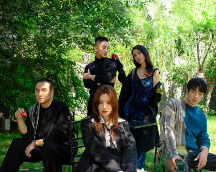 Tionghoa Org - Qin Lan, Wei Daxun, Huang Jue, Gao Lu & Jia Jinghui Dalam Majalah Cosmopolitan China x “Dr Tang” - 1