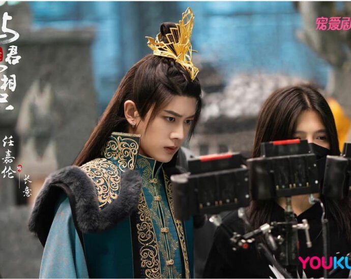 Tionghoa Org - Ren Jialun & Dilraba Dilmurat Dalam Potret Dibalik Layar Drama Xianxia “The Blue Whisper” - 1